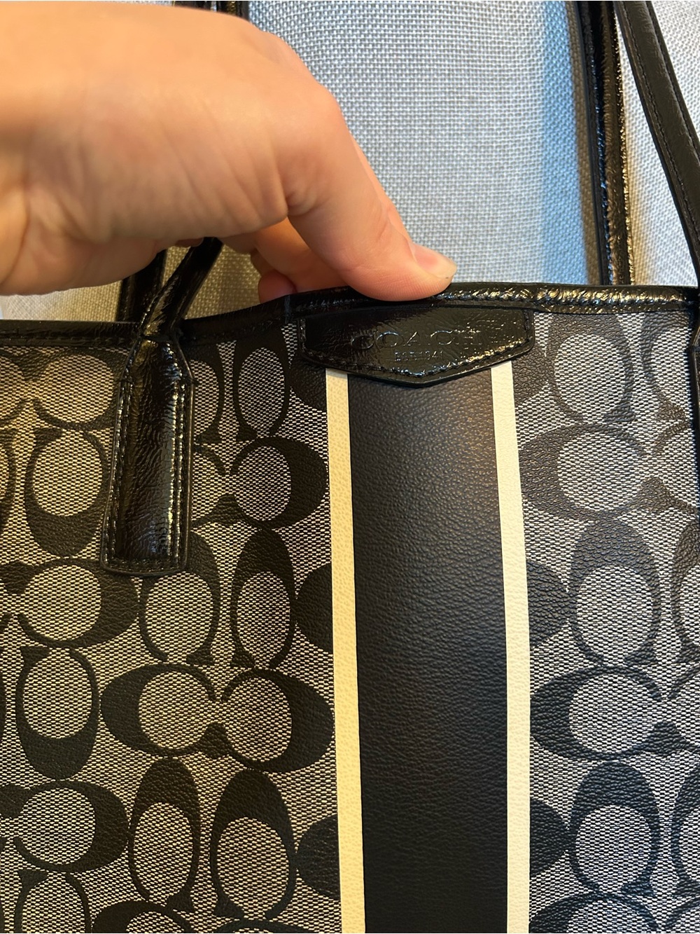 Coach Signature Large Tote in Gray with Black and Cream Stripe - Picture 4 of 9